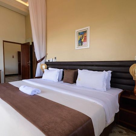 Hoima Buffalo Hotel & Business Hub Ltd Luaran gambar