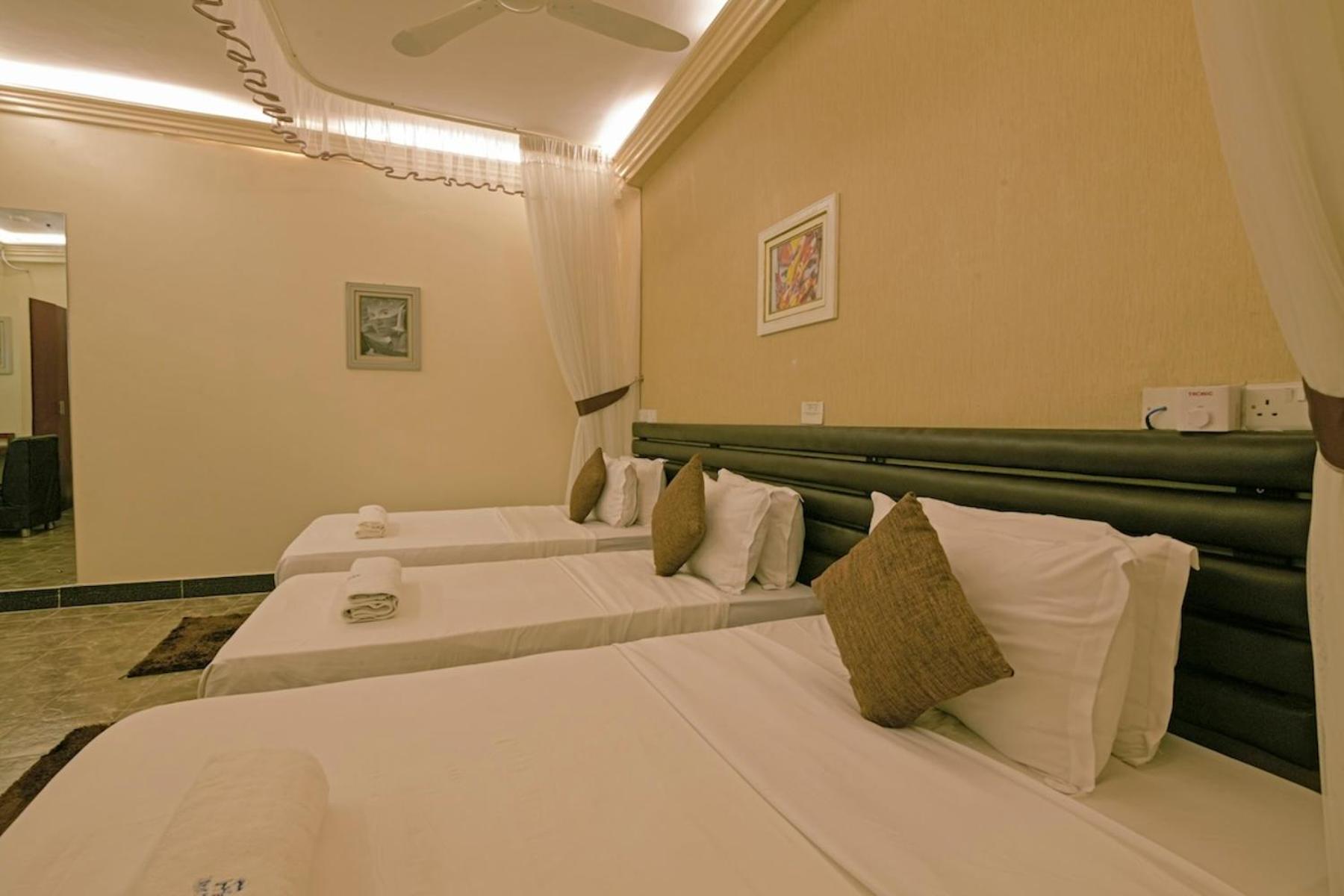 Hoima Buffalo Hotel & Business Hub Ltd Luaran gambar