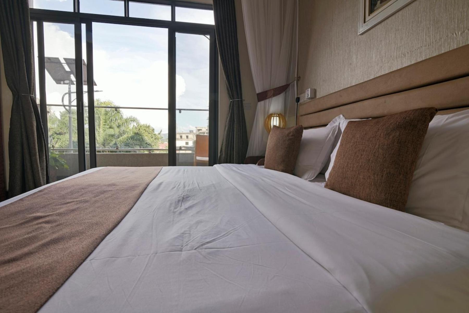Hoima Buffalo Hotel & Business Hub Ltd Luaran gambar