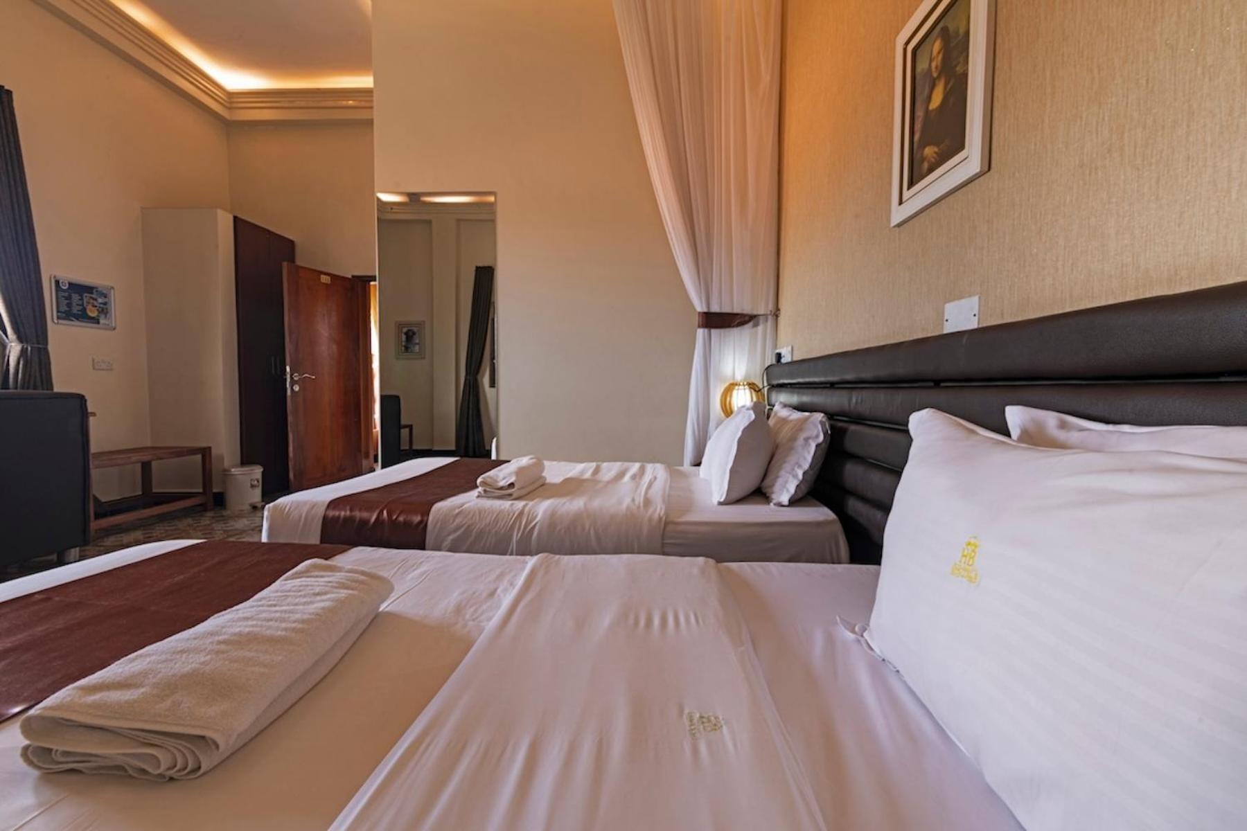 Hoima Buffalo Hotel & Business Hub Ltd Luaran gambar