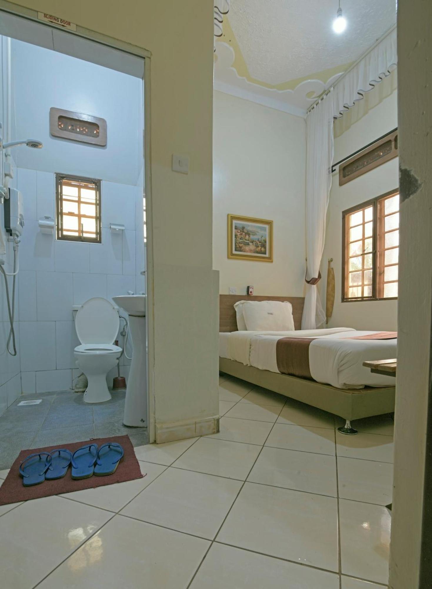 Hoima Buffalo Hotel & Business Hub Ltd Luaran gambar