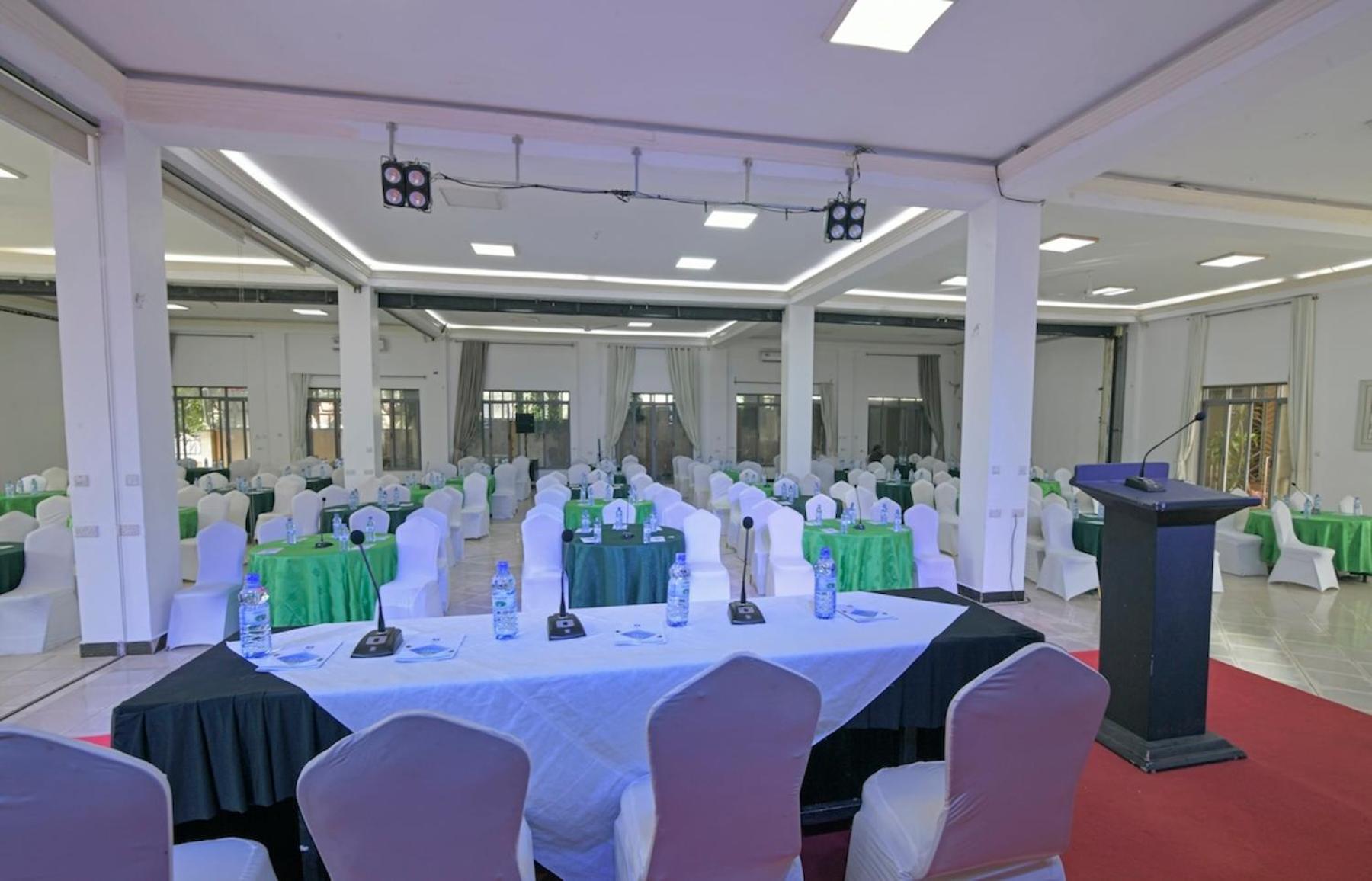 Hoima Buffalo Hotel & Business Hub Ltd Luaran gambar