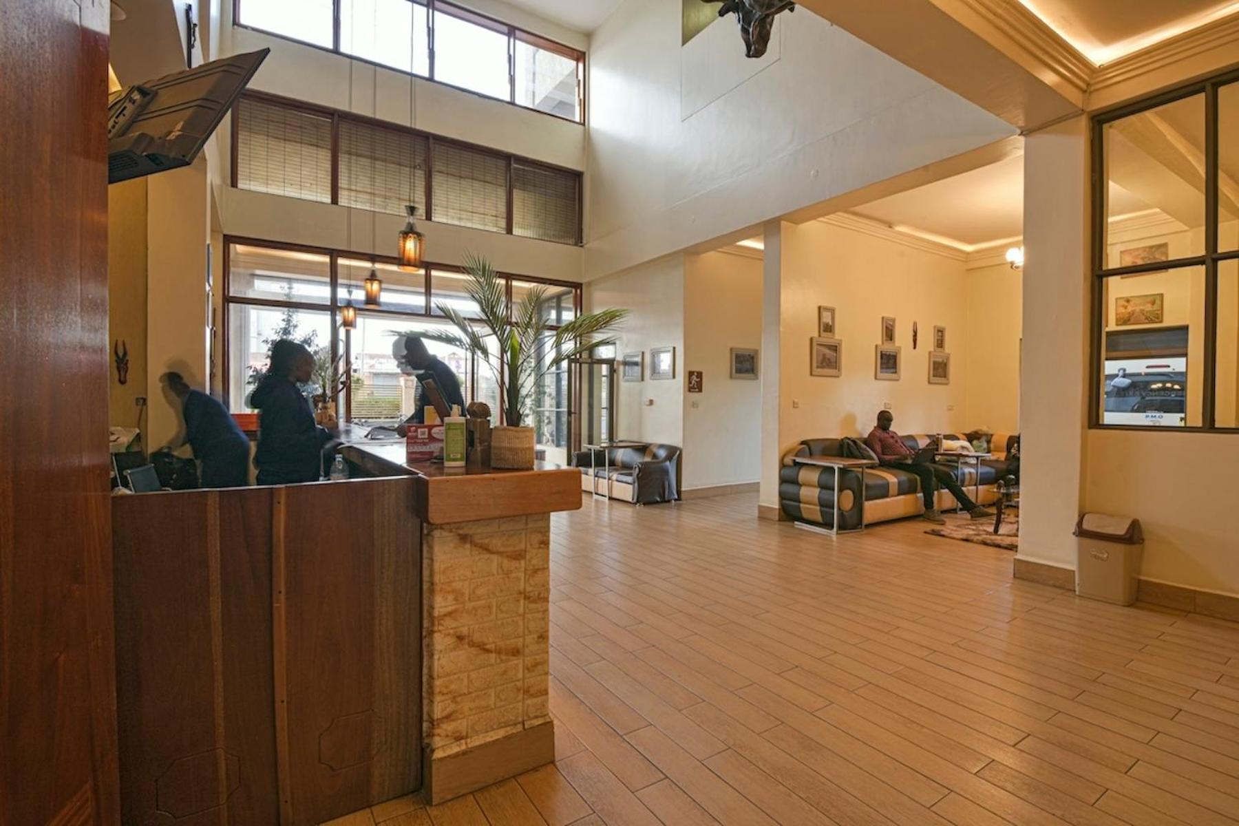 Hoima Buffalo Hotel & Business Hub Ltd Luaran gambar