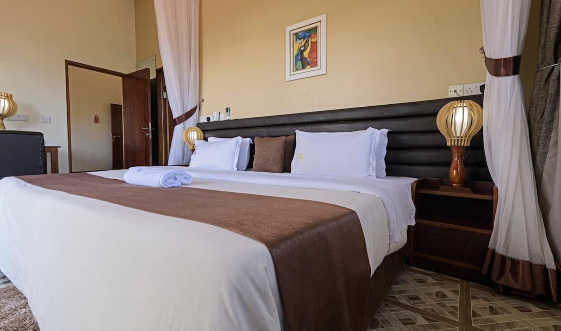 Hoima Buffalo Hotel & Business Hub Ltd Luaran gambar